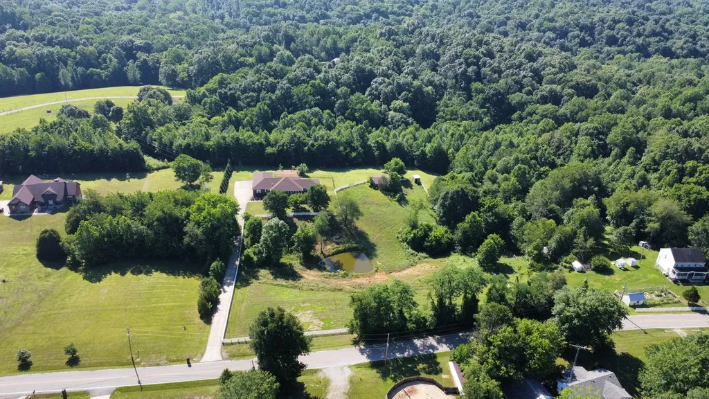 2251 Davidson Graveyard Road Clarksville TN 37043