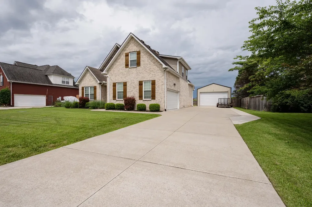 1048 Laramie Court Murfreesboro TN 37128