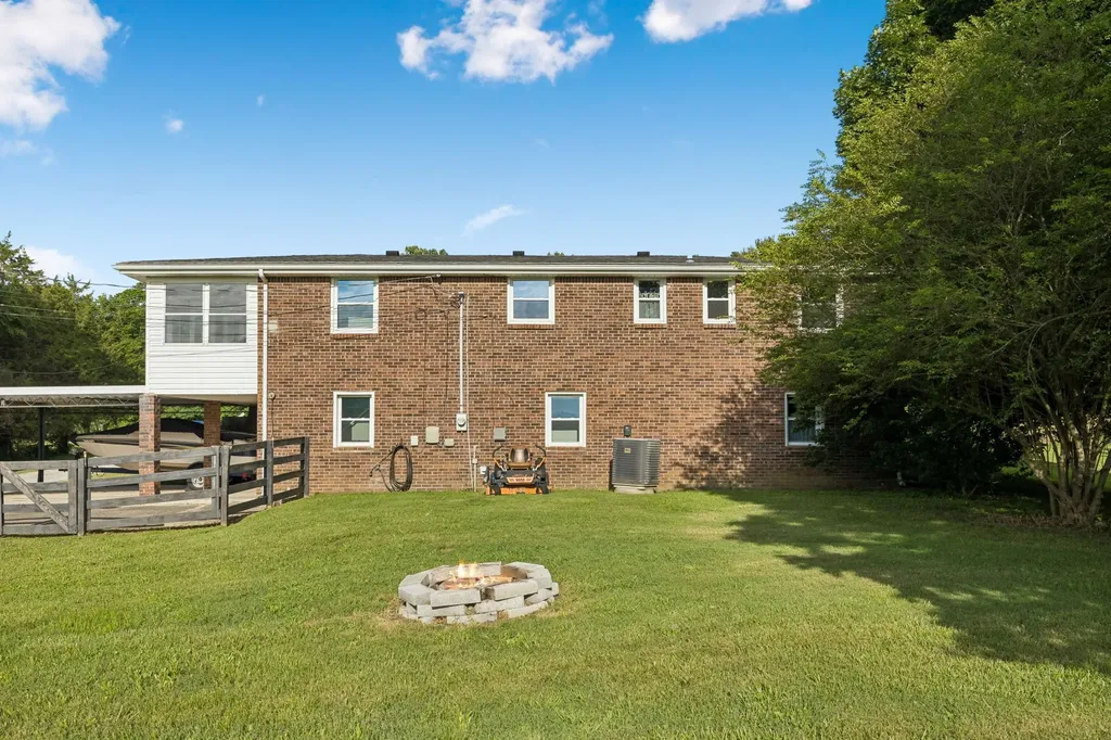 1326 Shahan Road Ashland City TN 37015