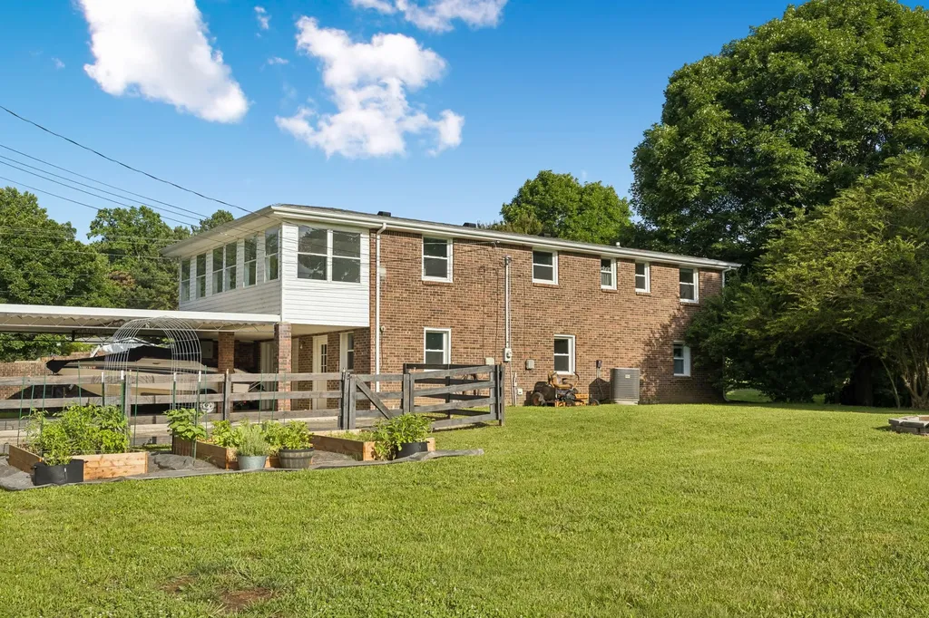1326 Shahan Road Ashland City TN 37015