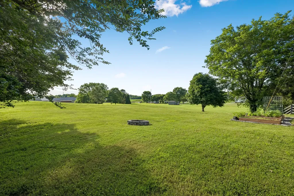 1326 Shahan Road Ashland City TN 37015