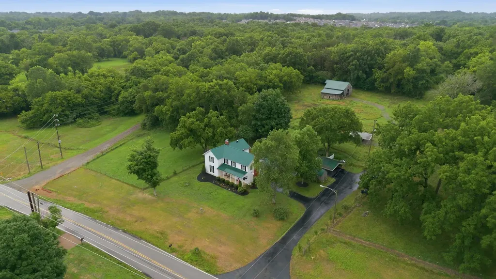 2650 Old Lebanon Dirt Road Mount Juliet TN 37122