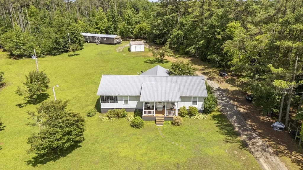 1640 Lick Creek Road Michie TN 38357