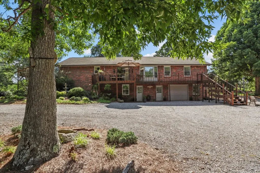 3438 Highway 13 N Waverly TN 37185