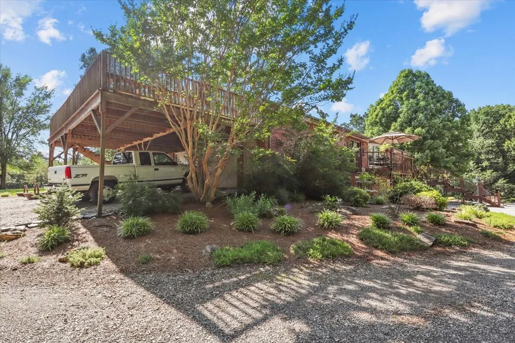 3438 Highway 13 N Waverly TN 37185