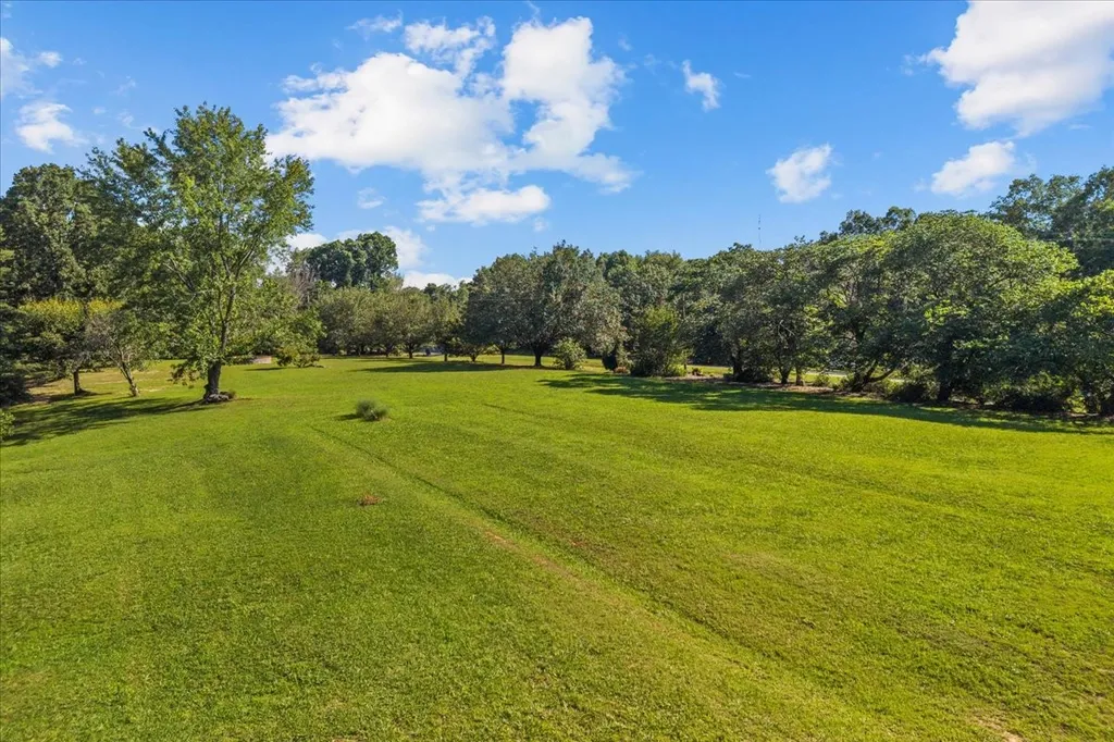 3438 Highway 13 N Waverly TN 37185