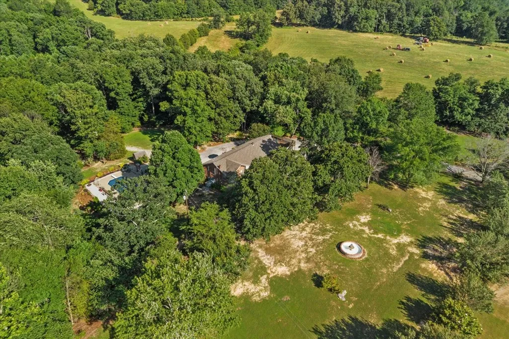 3438 Highway 13 N Waverly TN 37185