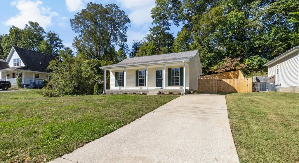 2766 Applemill Court Clarksville TN 37040