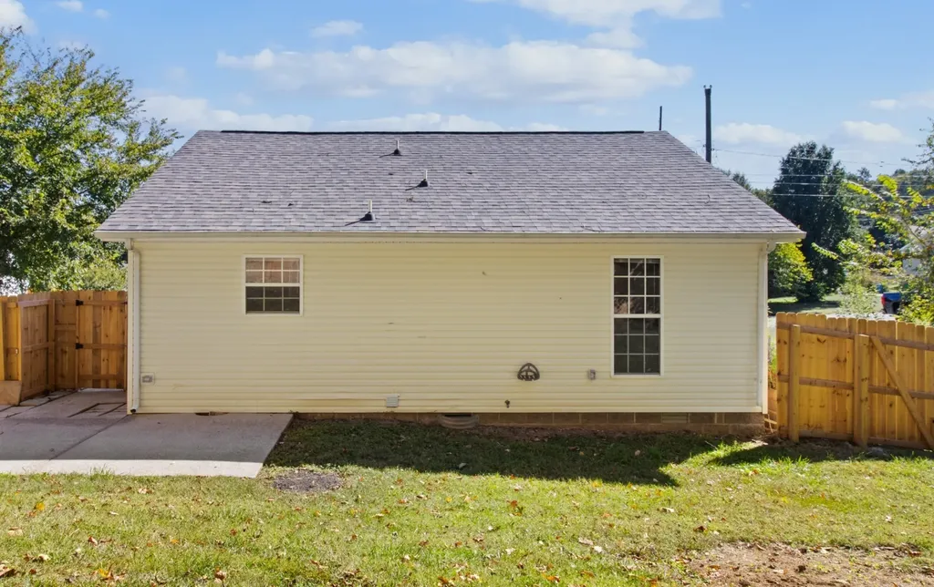 2766 Applemill Court Clarksville TN 37040
