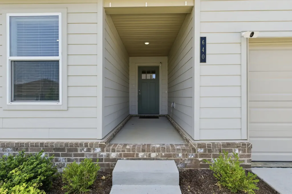 640 Cedar Brook Drive White House TN 37188