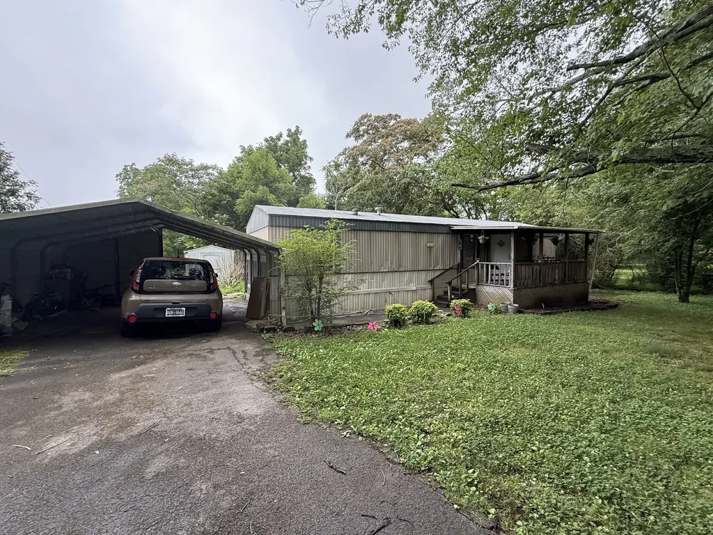 361 Flowertown Road Normandy TN 37360