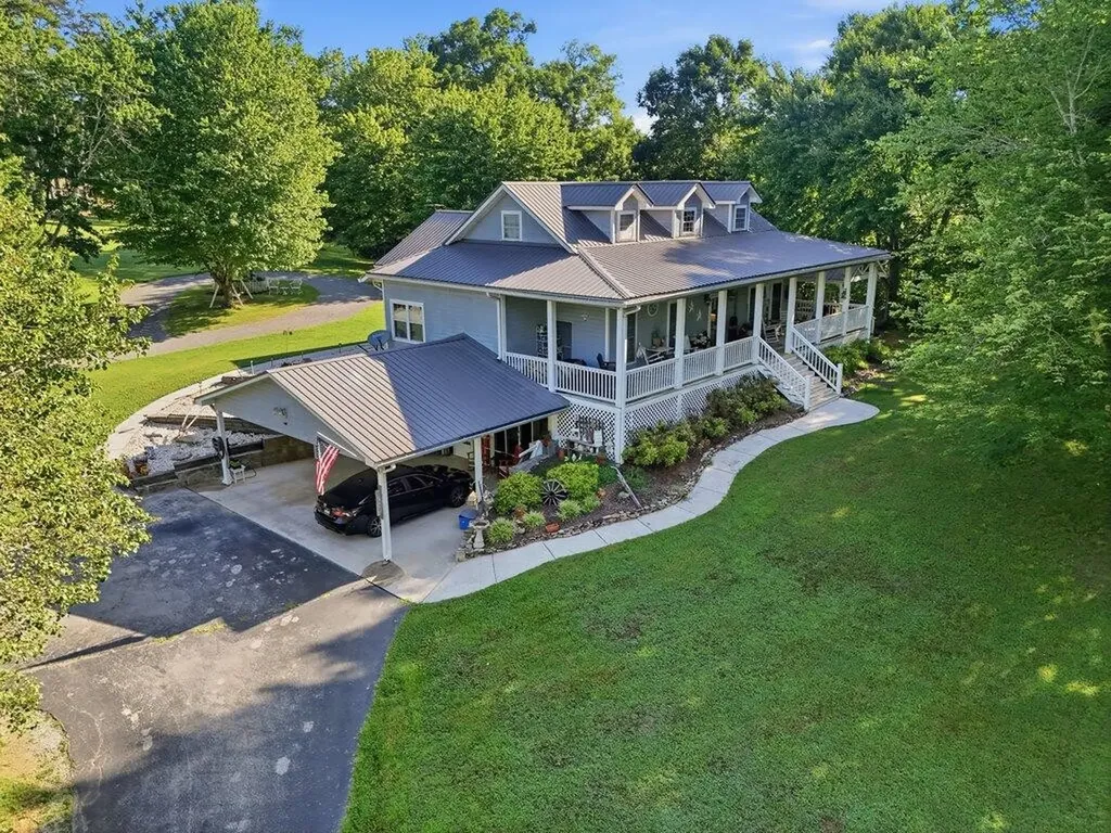 350 Piney Point Road Spring City TN 37381