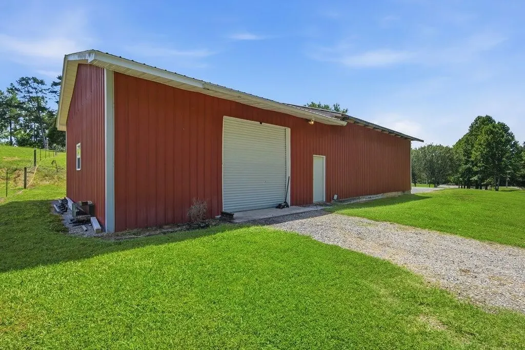 350 Piney Point Road Spring City TN 37381