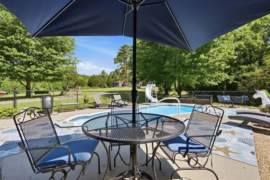350 Piney Point Road Spring City TN 37381