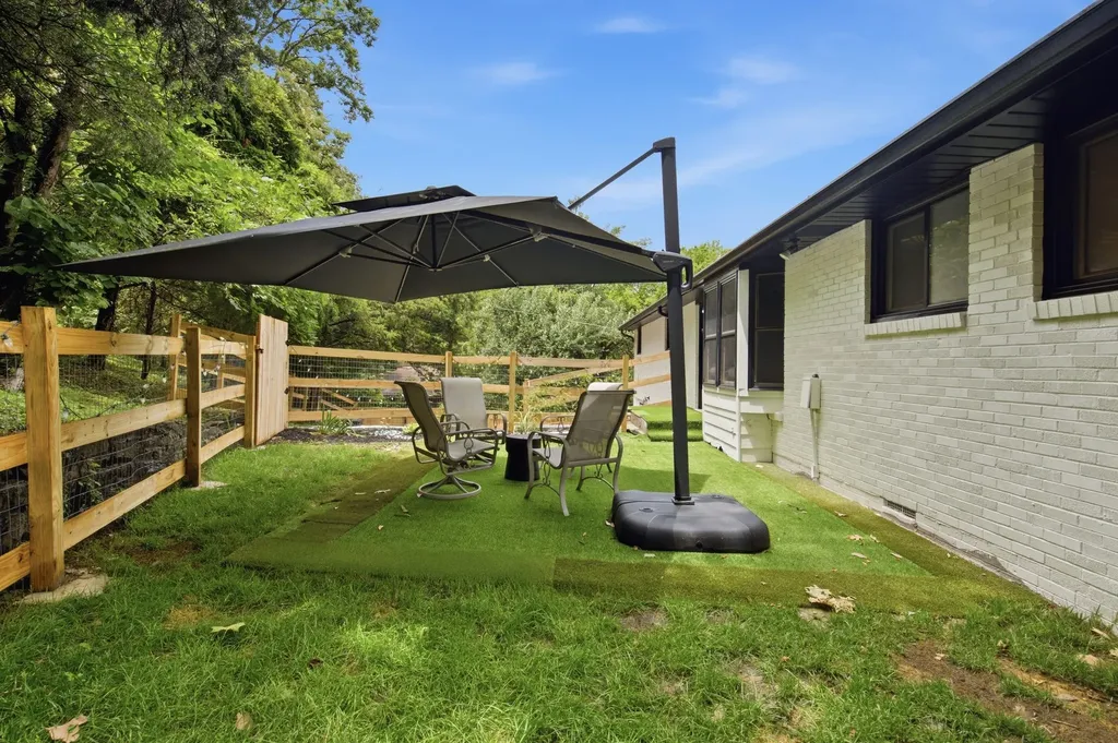 6555 Brownlee Drive Nashville TN 37205