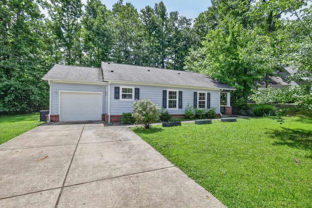 119 Silver Leaf Circle Dickson TN 37055