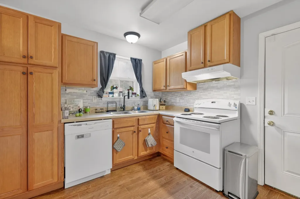 119 Silver Leaf Circle Dickson TN 37055