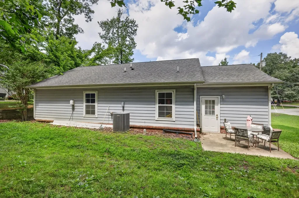 119 Silver Leaf Circle Dickson TN 37055