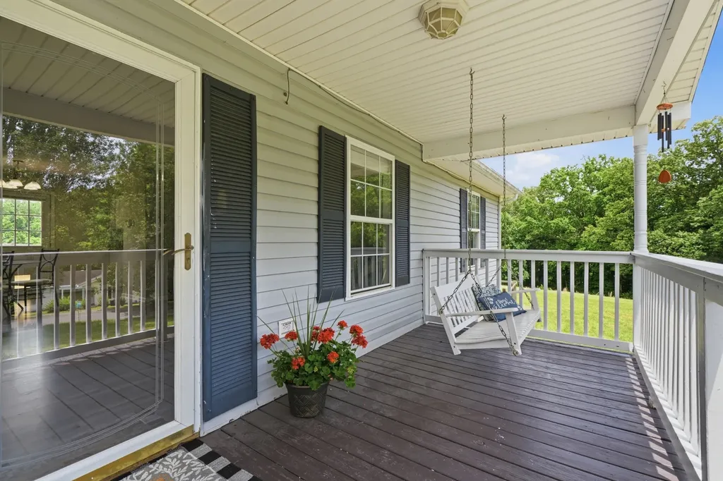 3166 Burr Road Springfield TN 37172