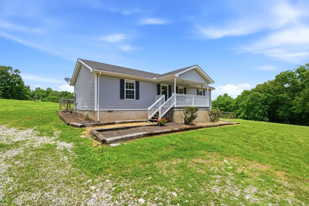 3166 Burr Road Springfield TN 37172