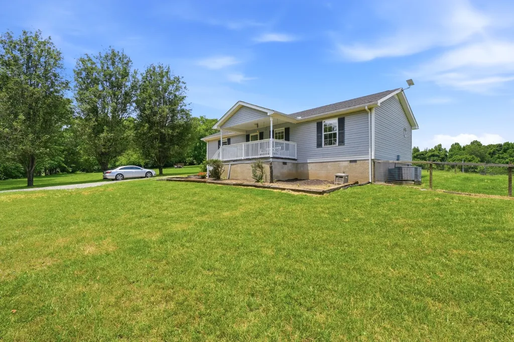 3166 Burr Road Springfield TN 37172