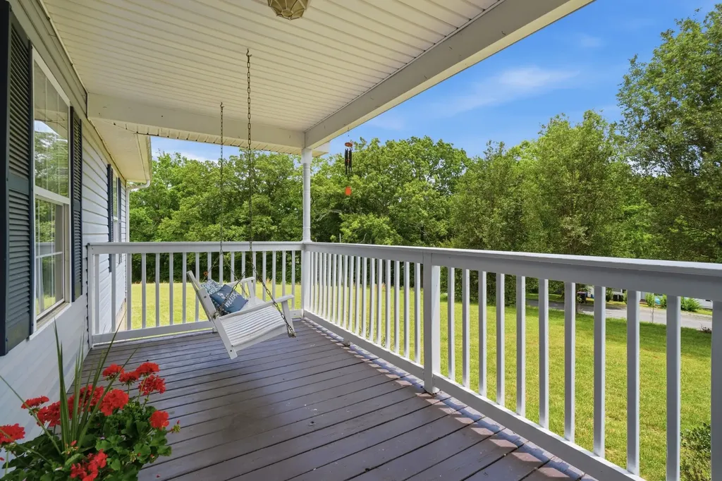 3166 Burr Road Springfield TN 37172