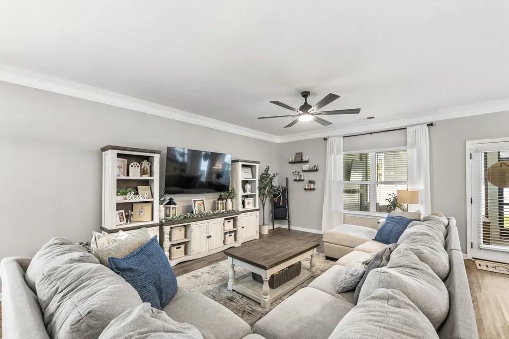 337 Geneva Lane Columbia TN 38401