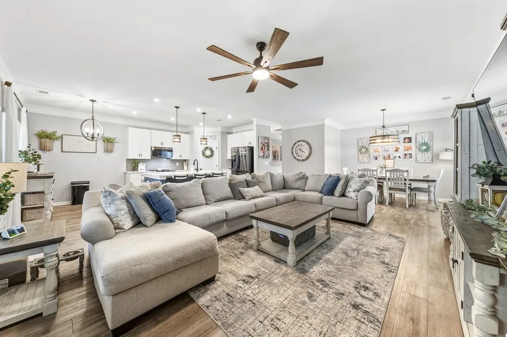 337 Geneva Lane Columbia TN 38401