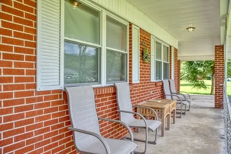 1221 Obey Drive Celina TN 38551