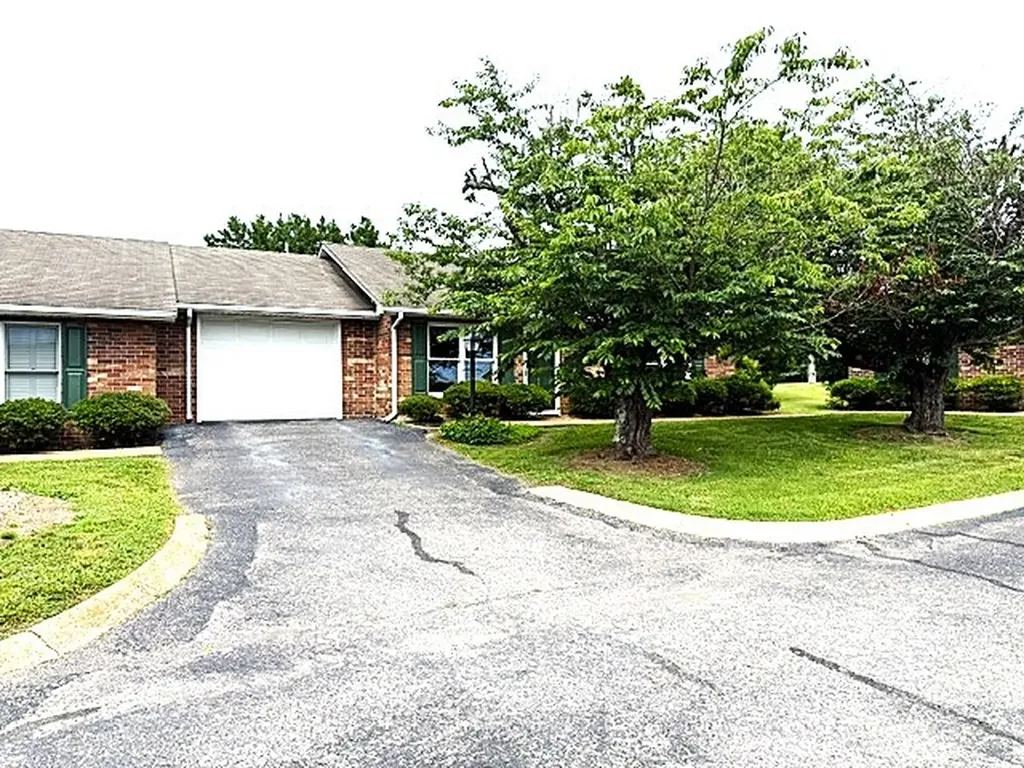 1130 Horse Mountain Road Shelbyville TN 37160