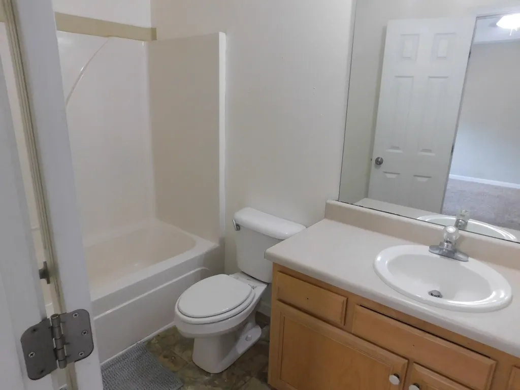 4112 Nir Shreibman Boulevard La Vergne TN 37086