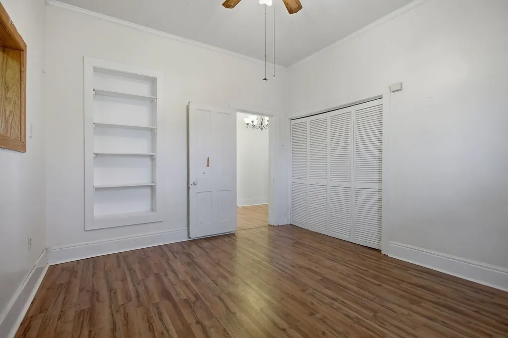 102 South Locust Street Mount Pleasant TN 38474
