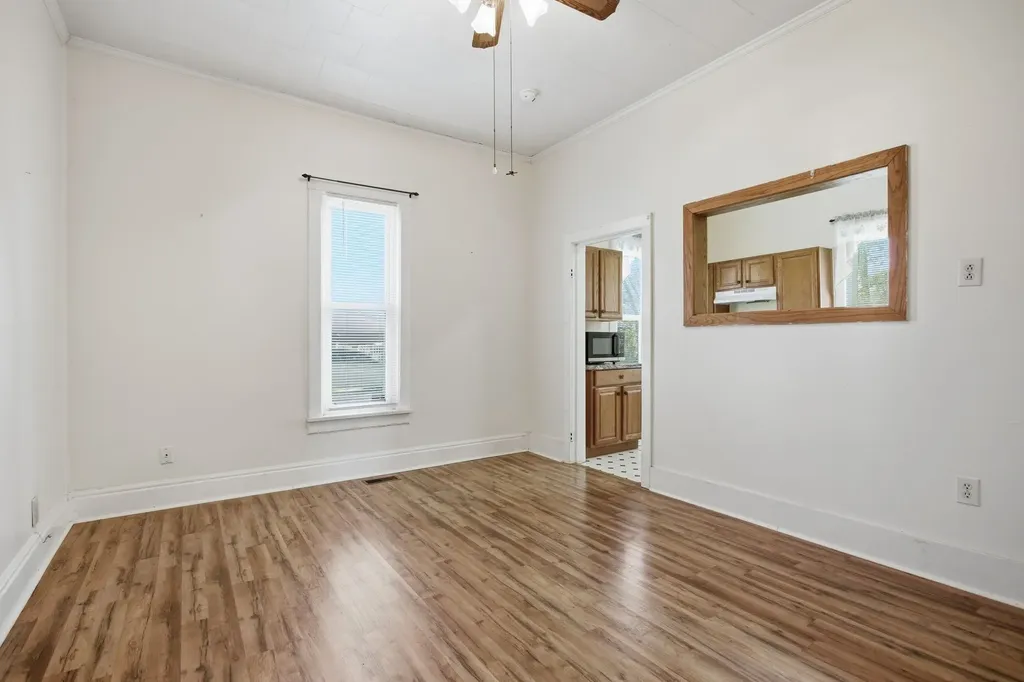 102 South Locust Street Mount Pleasant TN 38474