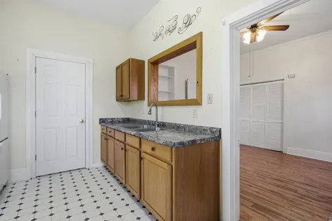 102 South Locust Street Mount Pleasant TN 38474