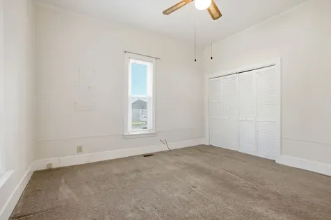 102 South Locust Street Mount Pleasant TN 38474