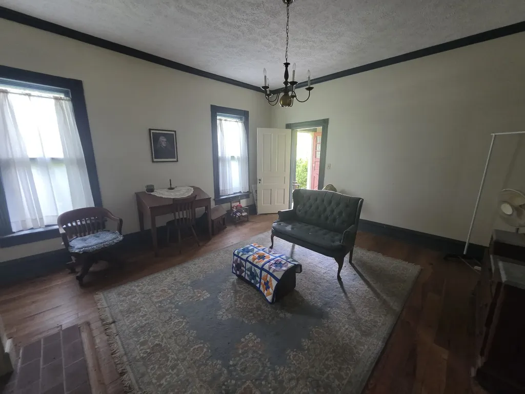 170 Cumberland Street Altamont TN 37301