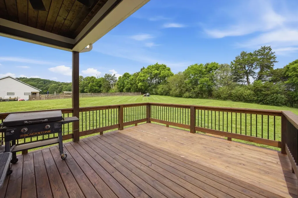 147 Carolina Lane, NE Cleveland TN 37312