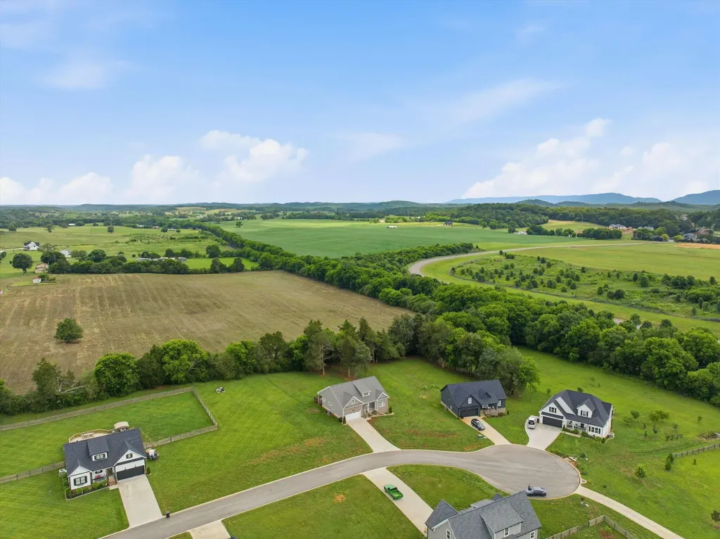 147 Carolina Lane, NE Cleveland TN 37312