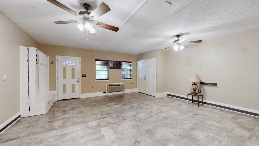 2938 Ridgewood Drive Christiana TN 37037