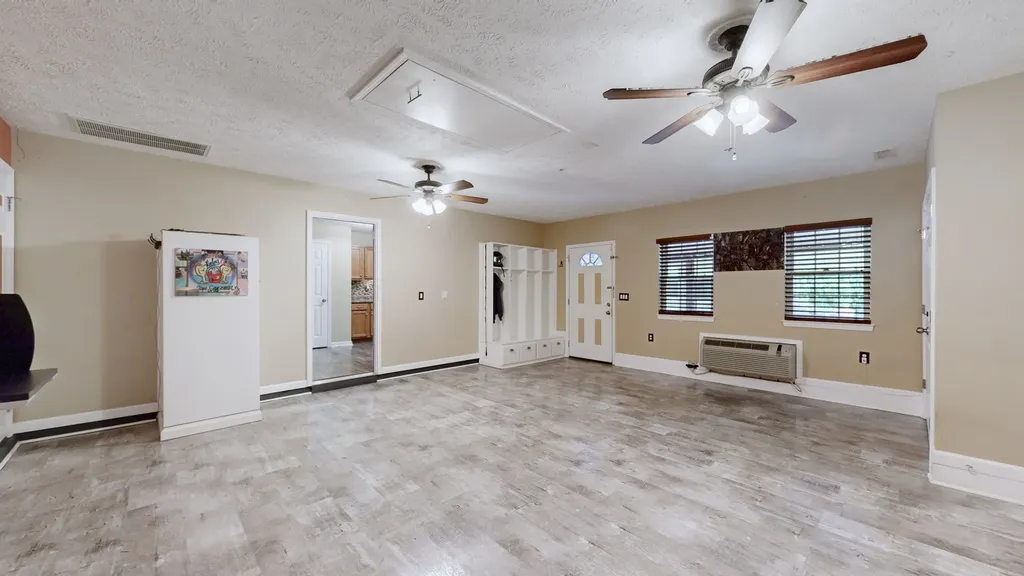 2938 Ridgewood Drive Christiana TN 37037