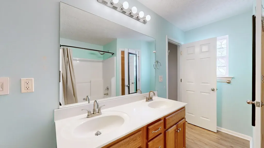 2938 Ridgewood Drive Christiana TN 37037