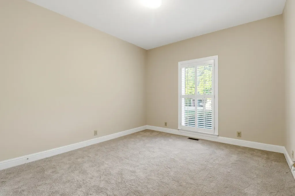 1907 Chartwell Court Murfreesboro TN 37130