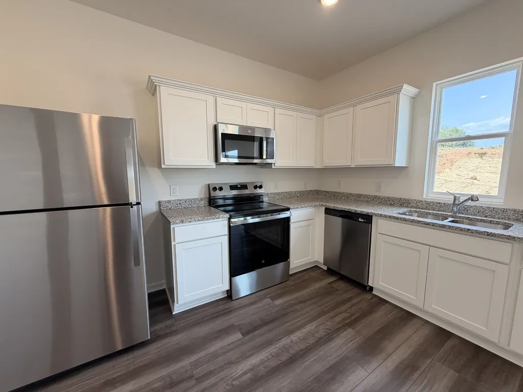3224 Barrel Oak Pass Columbia TN 38401