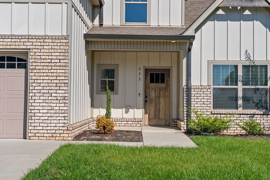 573 Bowden Drive Clarksville TN 37043