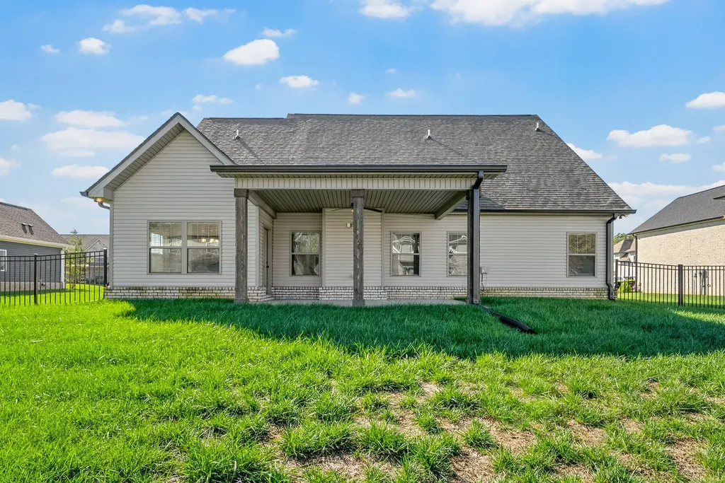 573 Bowden Drive Clarksville TN 37043