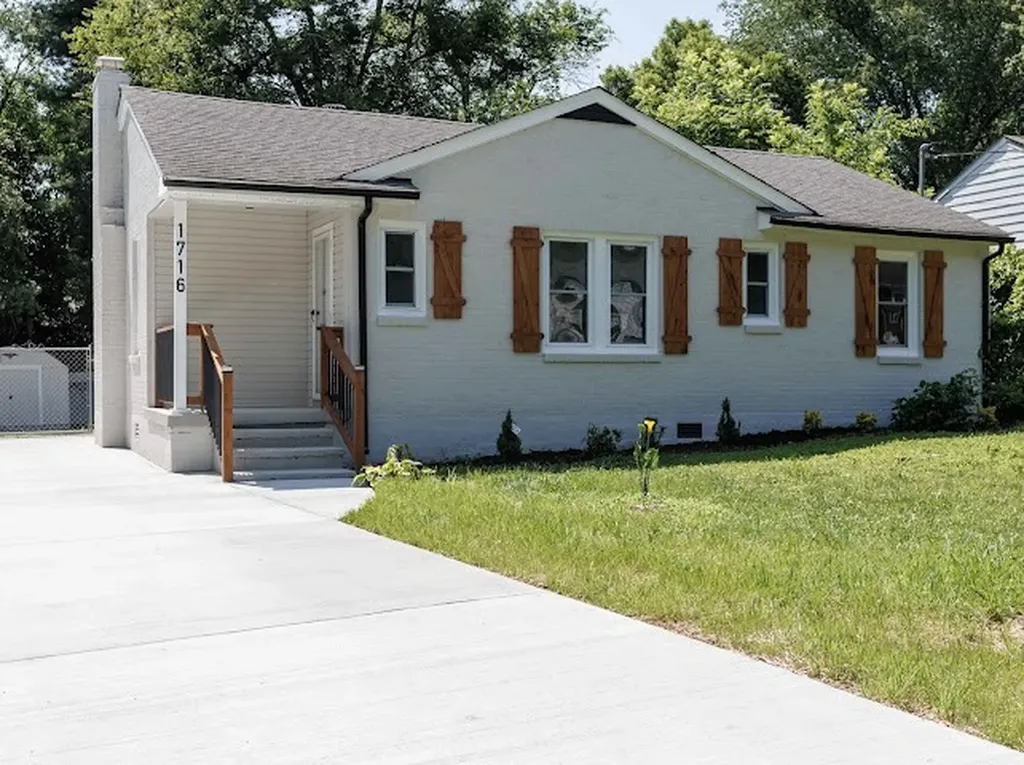 1716 Hillview Drive Columbia TN 38401