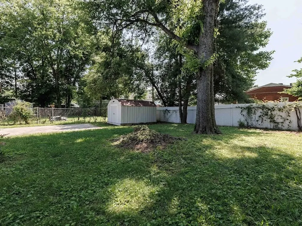 1716 Hillview Drive Columbia TN 38401