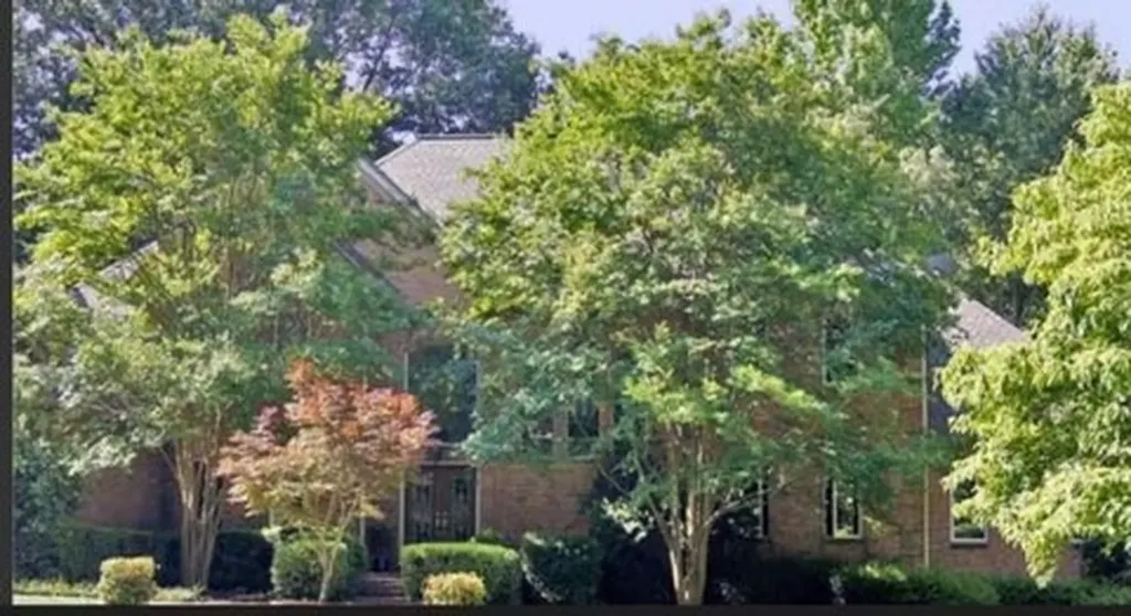 3921 Windolyn Cir, S Bartlett TN 38133