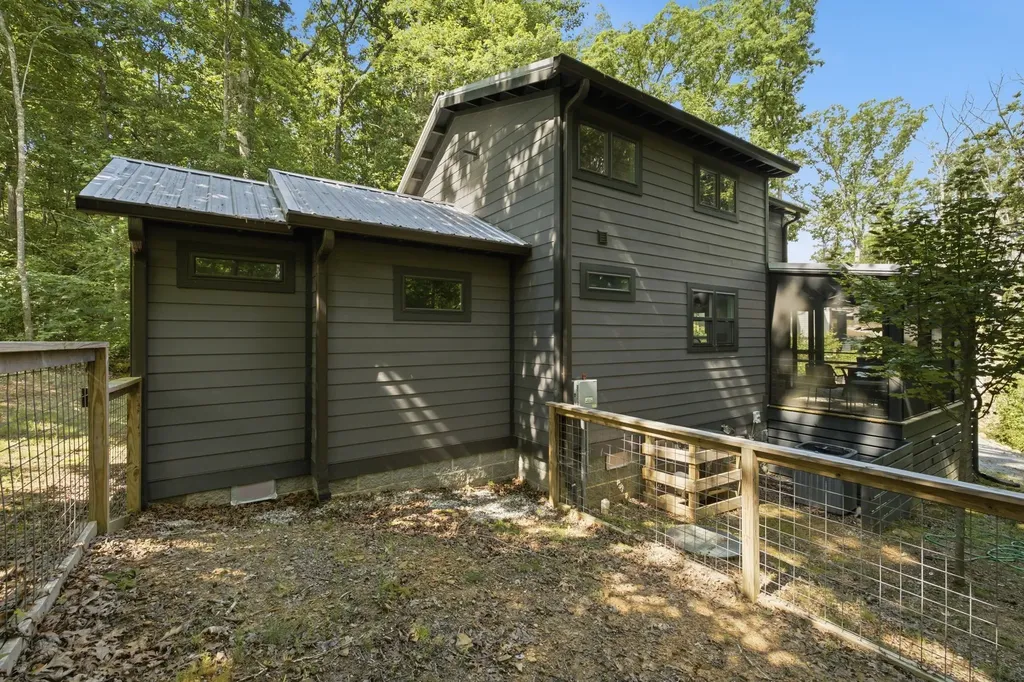 235 Waters Edge Way Tracy City TN 37387