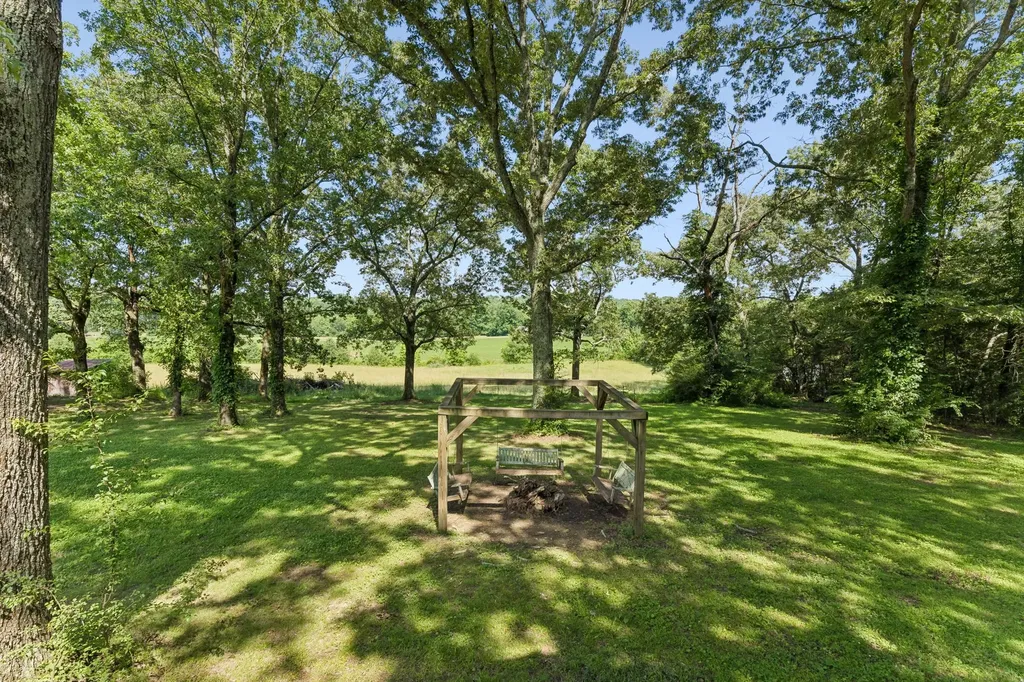 211 Hickory Hollow Road Tullahoma TN 37388
